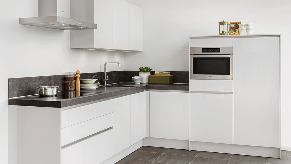 Kritisch instinct Ongemak Moderne hoogglans keuken in wit – Keuken Kampioen