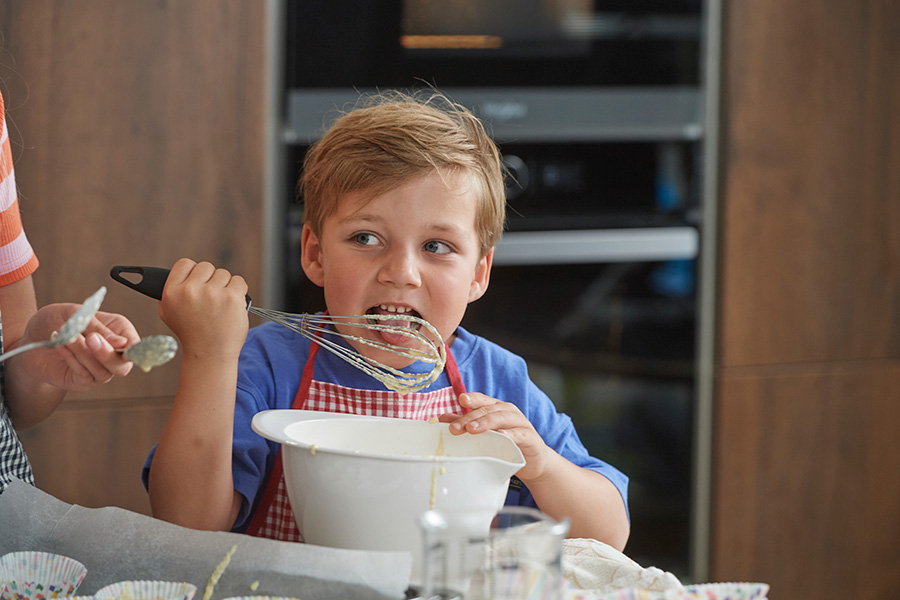 Kinderen in de keuken